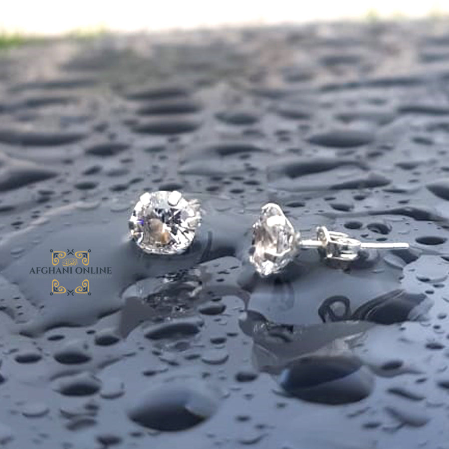 Stud Earring in cubic zircon with sterling silver حلق فضة مع